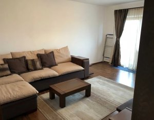 Apartament cu 3 camere decomandate in zona Iulius Mall