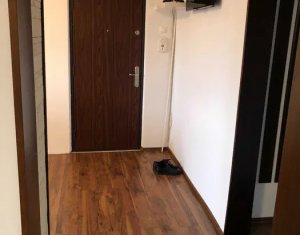 Apartament cu 3 camere decomandate in zona Iulius Mall