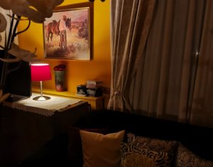 Apartament 54mp, etaj 1, centru, parcare in curte ,zona Primariei