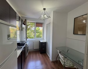 Apartament cu 2 camere, Gherogheni, Iulius Mall, etaj 2/4