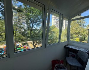 Apartament cu 2 camere, Gherogheni, Iulius Mall, etaj 2/4