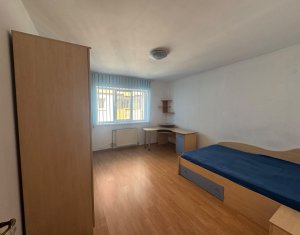 Apartament cu 2 dormitoare, 70mp, la casa, etaj 1/2