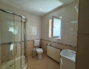 Apartament cu 2 dormitoare, 70mp, la casa, etaj 1/2