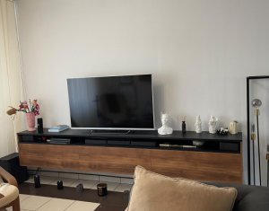 Apartament 4 camere in zona Plopilor 