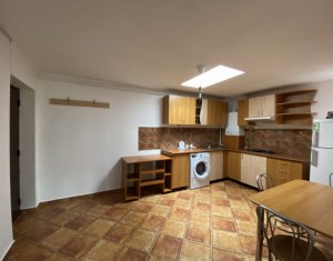 Inchiriere Apartament 2 camere, decomandat, strada Sighisoarei, zona UMF