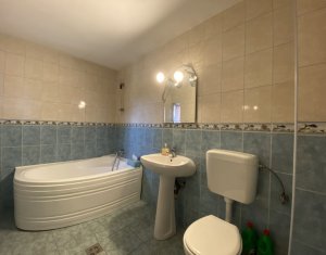 Inchiriere Apartament 2 camere, decomandat, strada Sighisoarei, zona UMF