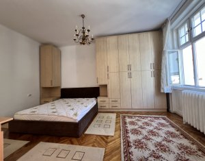 Bel appartement une chambre, salon, 2 SDB, centre ville Muzeului 