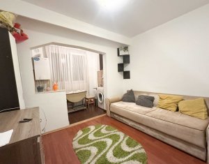 Apartament cu doua camere, etaj 3/4, zona Expo Transilvania