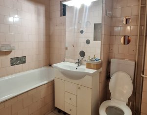 Inchiriere 3 camere Pta-Cipariu, prima inchiriere