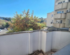 Inchiriere 3 camere Pta-Cipariu, prima inchiriere