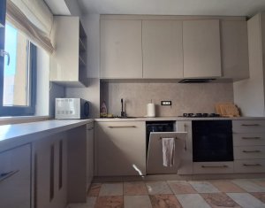 Inchiriere 3 camere Pta-Cipariu, prima inchiriere